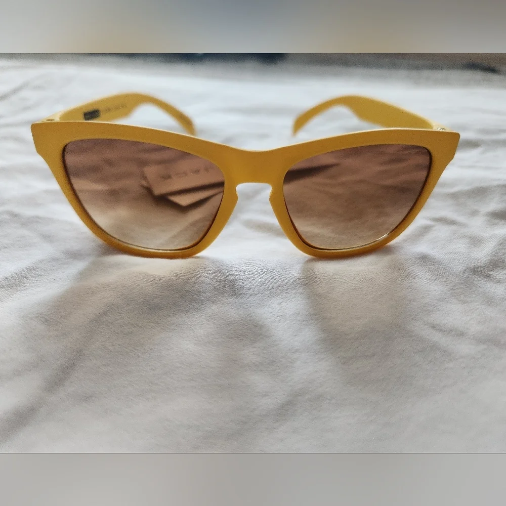 Janie and Jack Classic Yellow Sunglasses- 2-4 Years